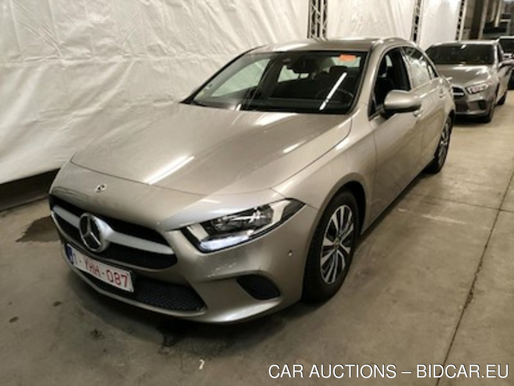 Mercedes-Benz A sedan A 180 D BUSINESS SOLUTION AUT