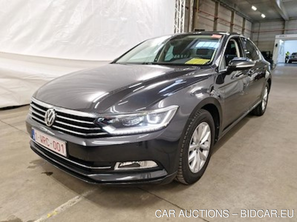 Volkswagen PASSAT 1.6 TDI COMFORTLINE BUS. DSG (