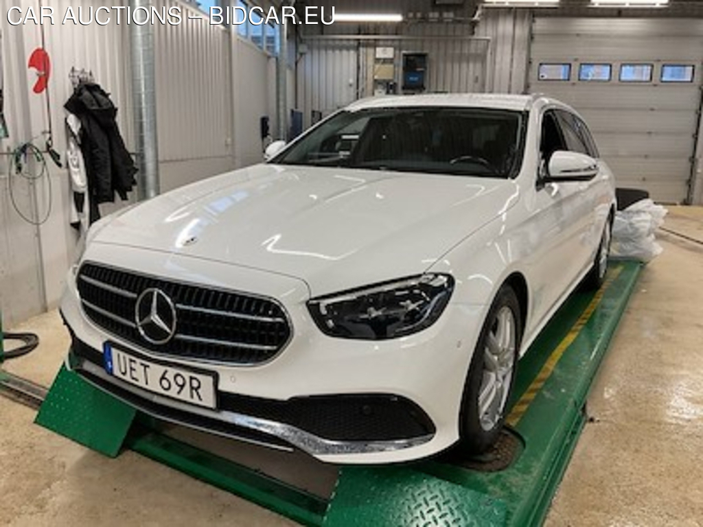 Mercedes-Benz E-class 220 D T Avantgarde