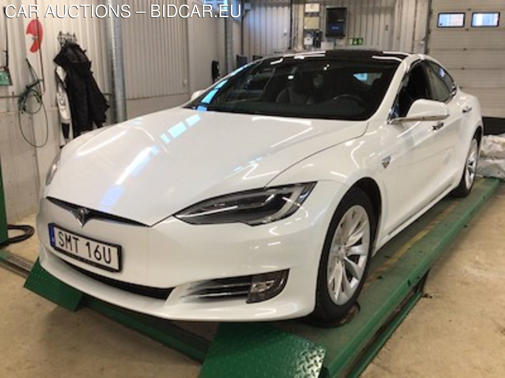 Tesla Model S long range awd 423hk Panorama