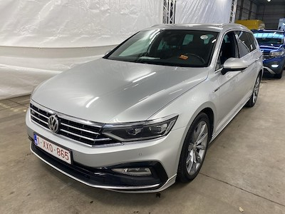 Volkswagen Passat variant 2.0 TDI SCR MSQ 110KW VARIANT ELEGANCE B R-Line Exterior