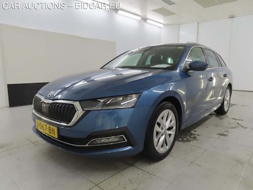 Skoda Octavia combi 1.5 TSI Greentech First Edition 5d