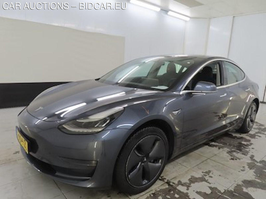 Tesla Model 3 Long Range Dual Motor AWD 4d