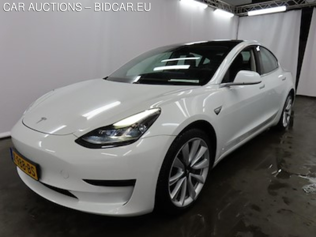 Tesla Model 3 Standard Range Plus RWD 4d