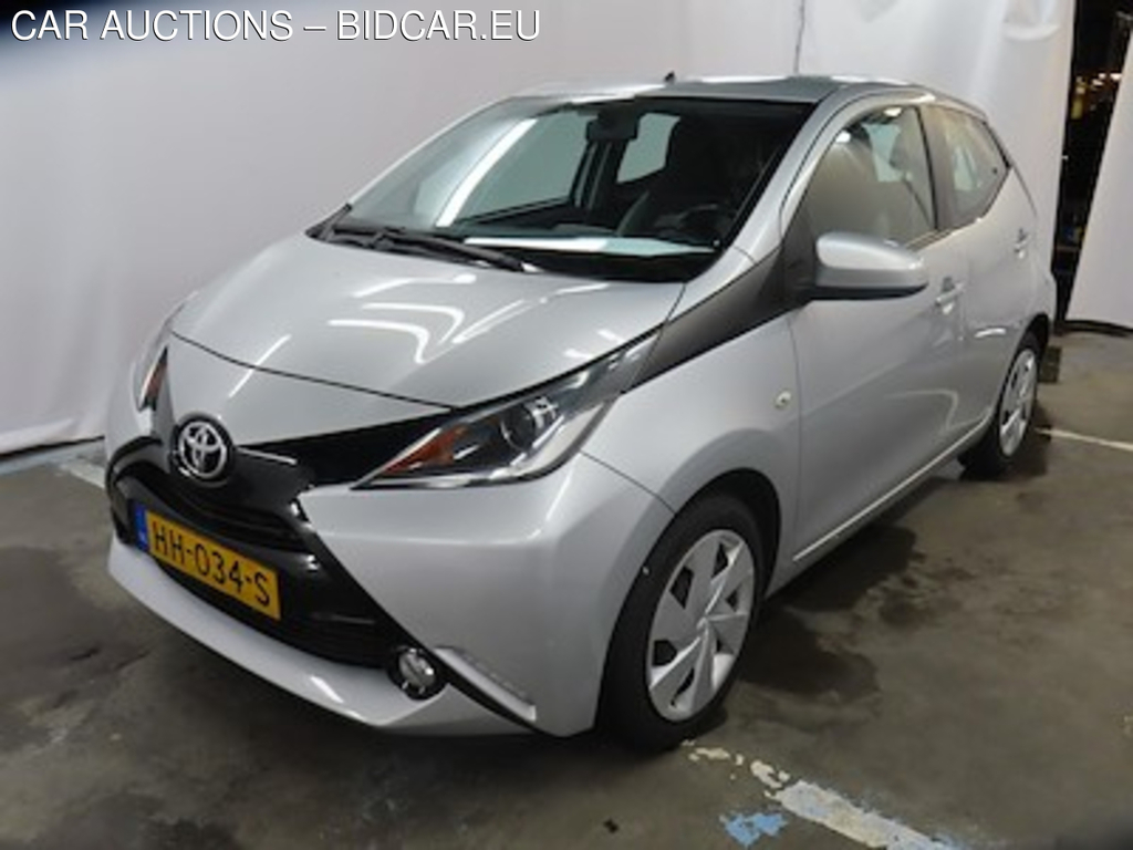 Toyota Aygo 1.0 VVT-i x-play x-shift transmissie 5d