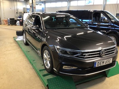 Volkswagen Passat Tdi 200 Dsg 4M Sc R-Line Drag Varmare Cockpit