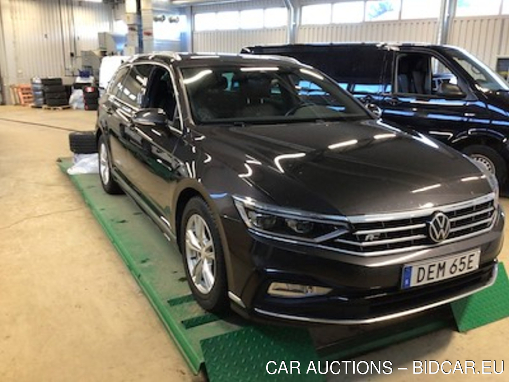 Volkswagen Passat Tdi 200 Dsg 4M Sc R-Line Drag Varmare Cockpit