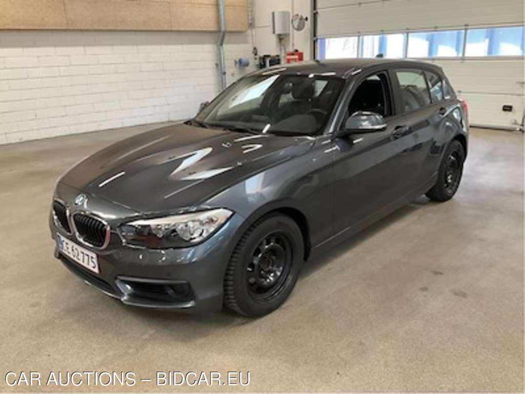 BMW 1 serie 118D Connected Auto UA!