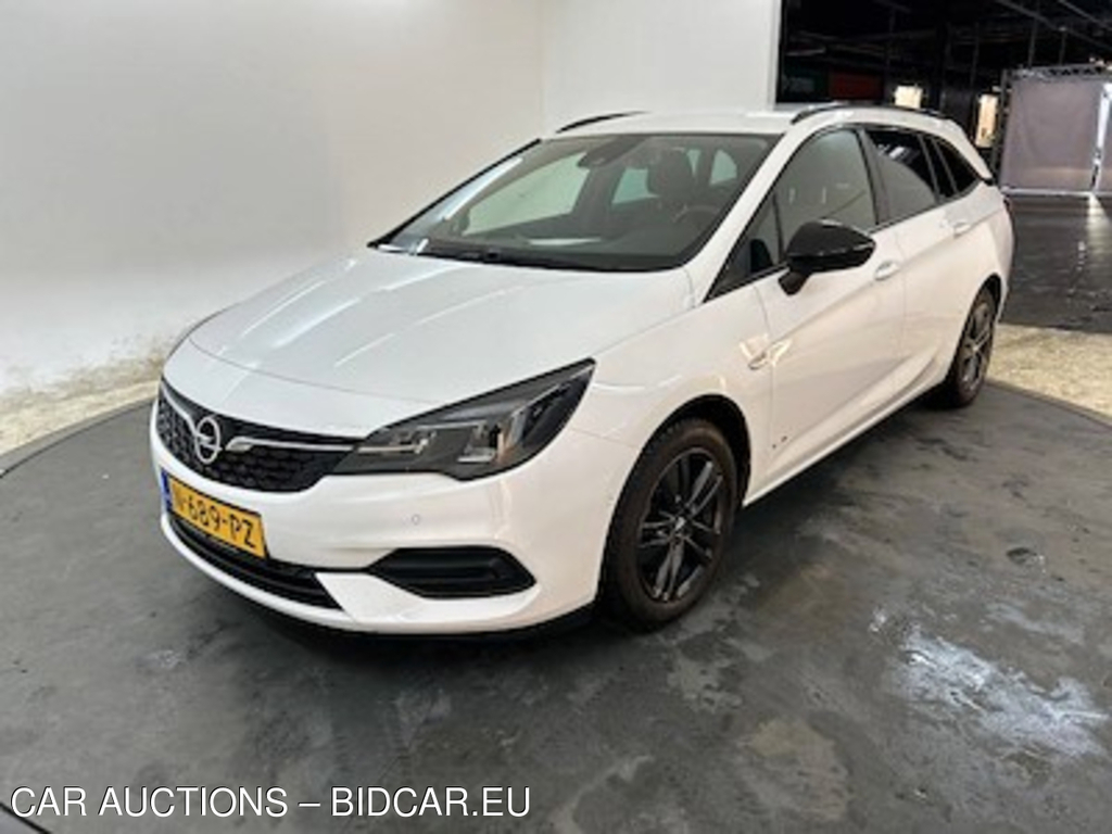 Opel Astra sports tourer 1.2 turbo 81kW Design &amp; Tech