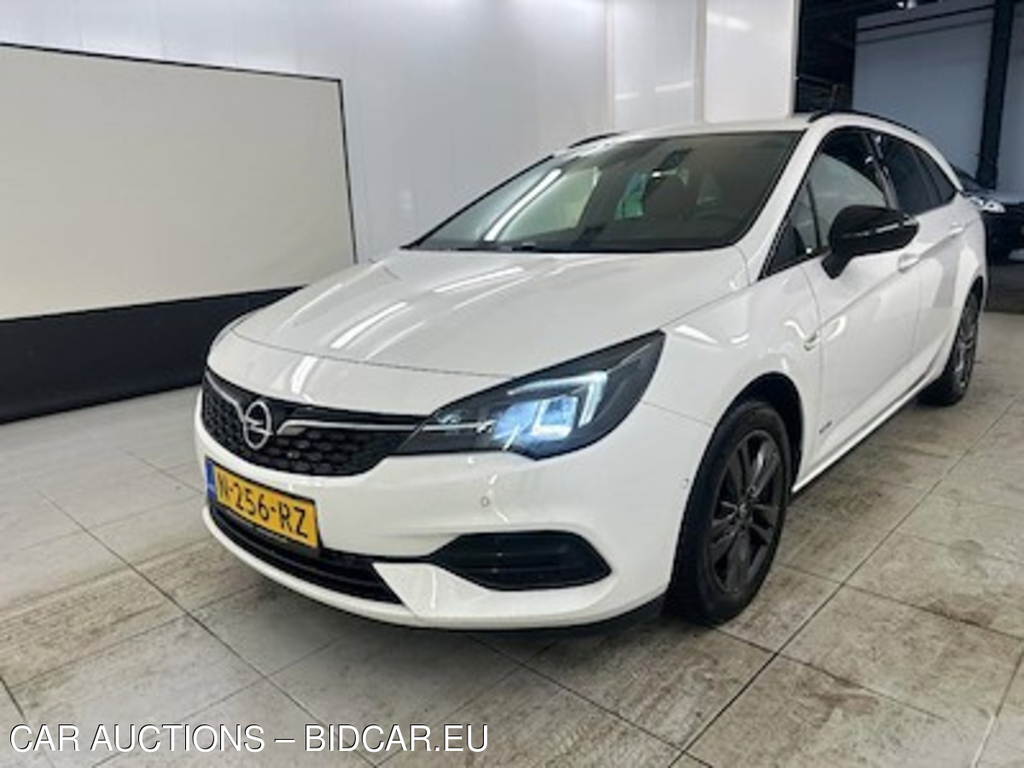 Opel Astra sports tourer 1.2 turbo 81kW Design &amp; Tech