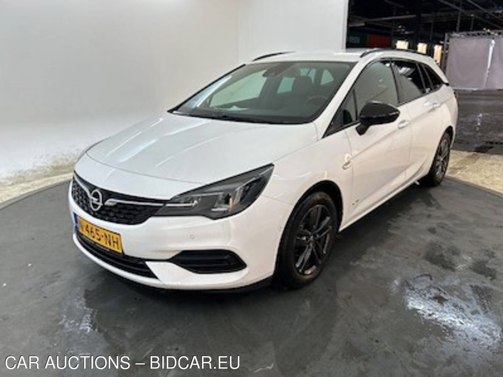 Opel Astra sports tourer 1.2 turbo 81kW Design &amp; Tech