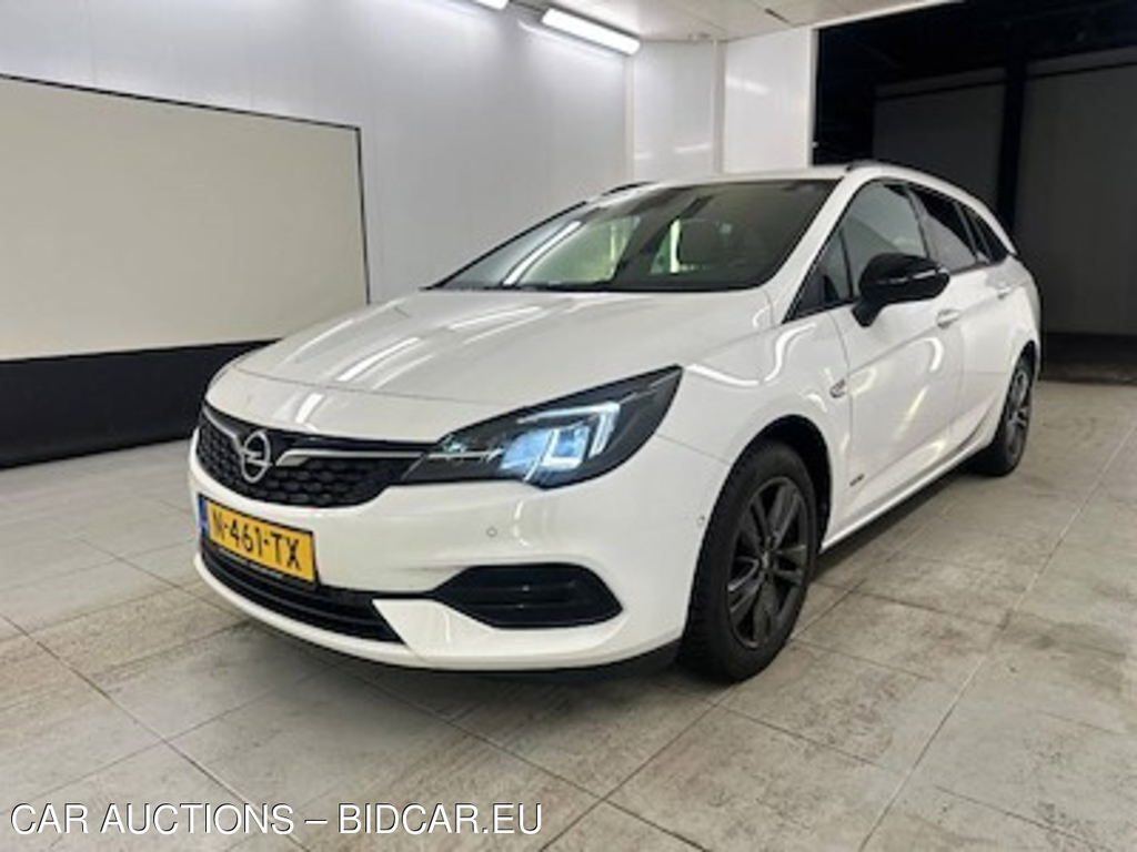 Opel Astra sports tourer 1.2 turbo 81kW Design &amp; Tech