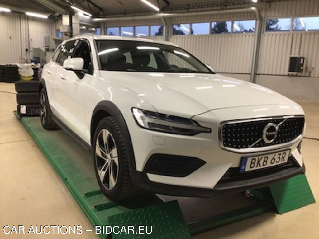 Volvo V60 cross country B4 diesel awd Advanced Navi Pro Edt, Drag, B-Kamera, VoC, Nav, Auto