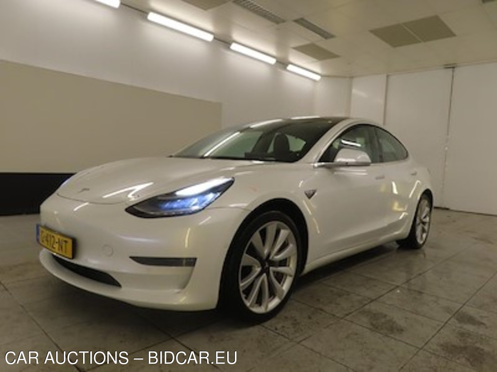 Tesla Model 3 Long Range Dual Motor AWD 4d