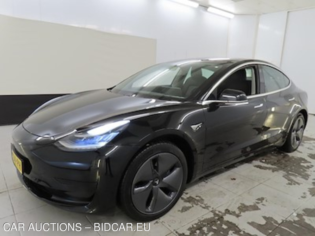 Tesla Model 3 Standard Range Plus RWD 4d