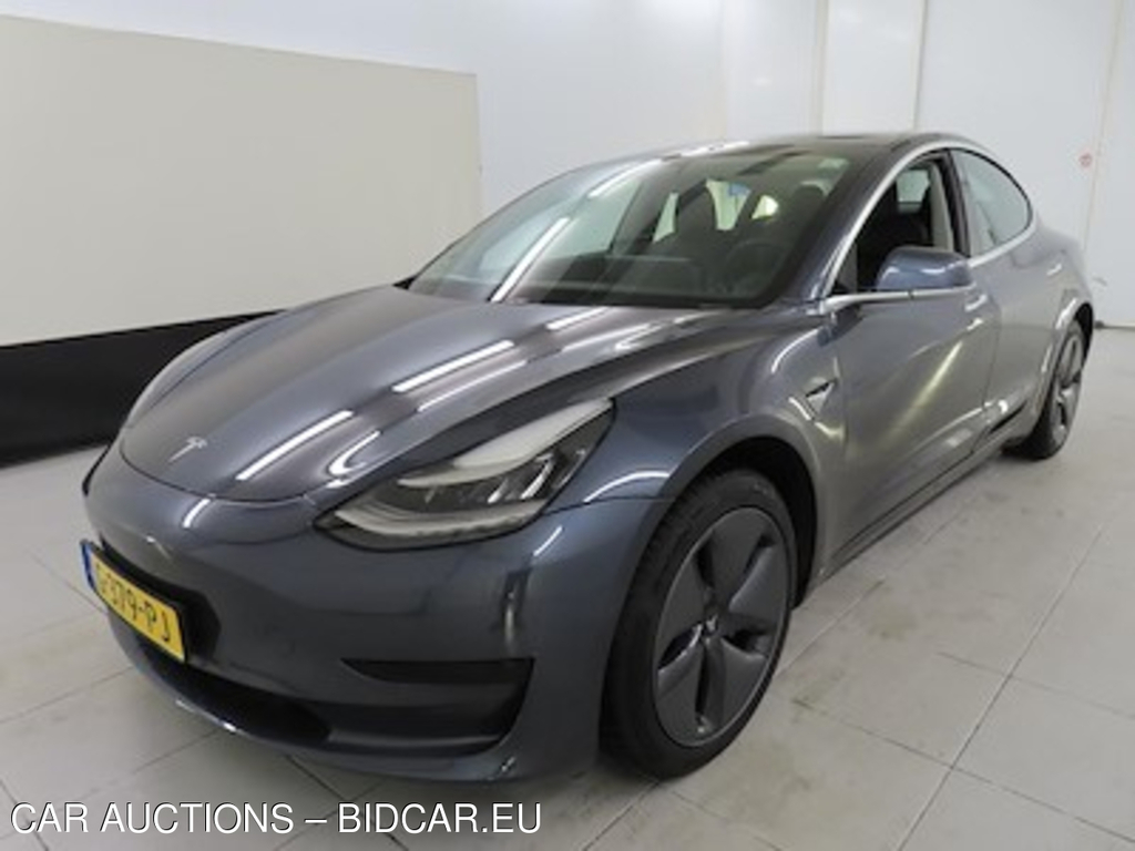 Tesla Model 3 Standard Range Plus RWD 4d