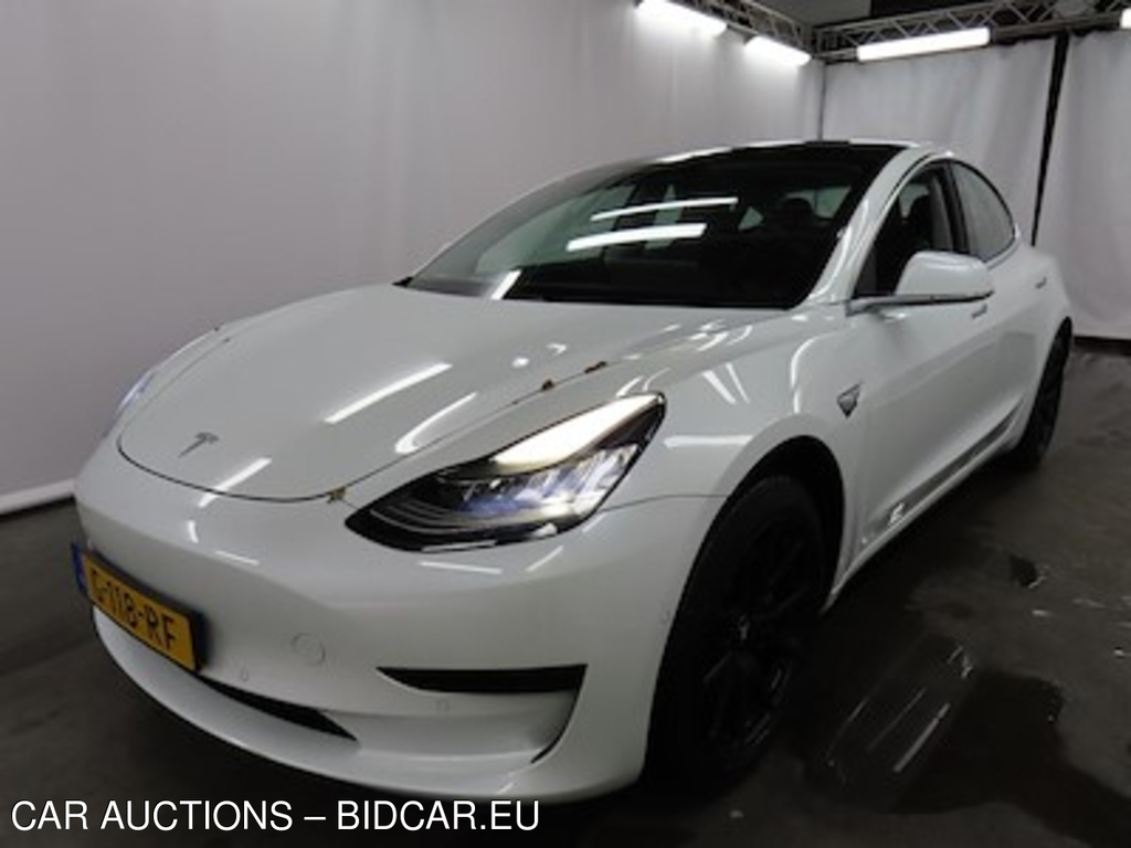 Tesla Model 3 Standard Range Plus RWD 4d