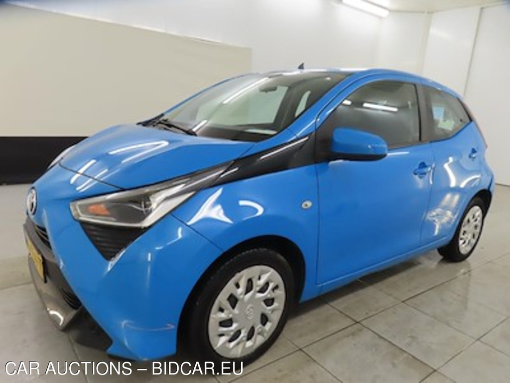 Toyota Aygo 1.0 VVT-i ActieAuto x-play APL