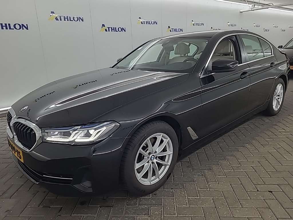 BMW 5 SERIE SEDAN 520IA BUSINESS EDITION PLUS 4D 135KW, 2022