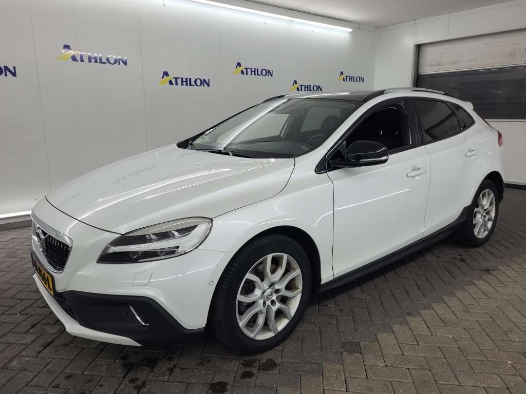 Volvo V40 cross count T3 GEARTRONIC POLAR+ LUXURY 5D 112KW, 2019