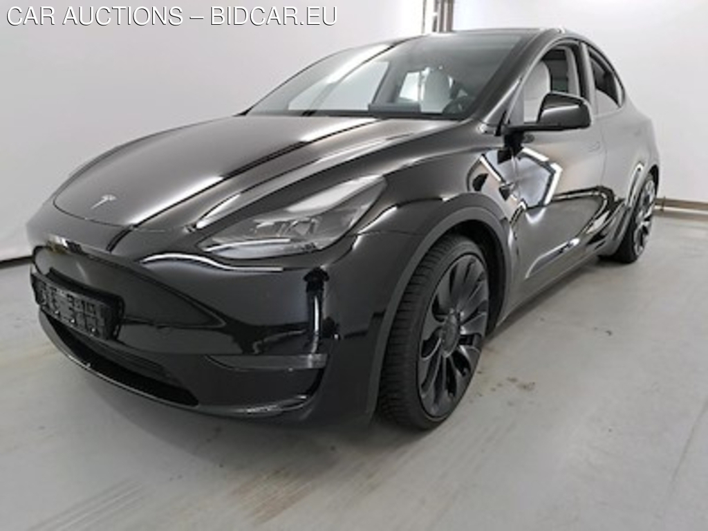 Tesla Model Y BEV PERFORMANCE AUTO 4WD Tow