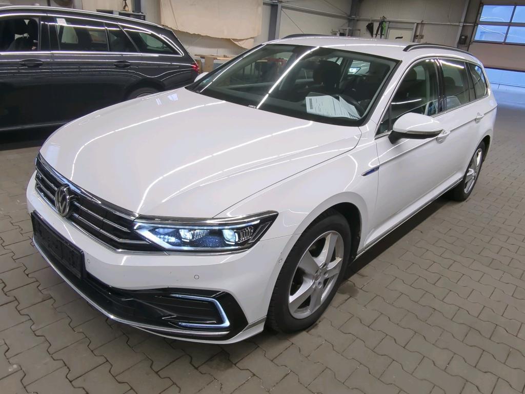 Volkswagen Passat VARIANT 1.4 TSI PLUG-IN-HYBRID DSG GTE, 2020