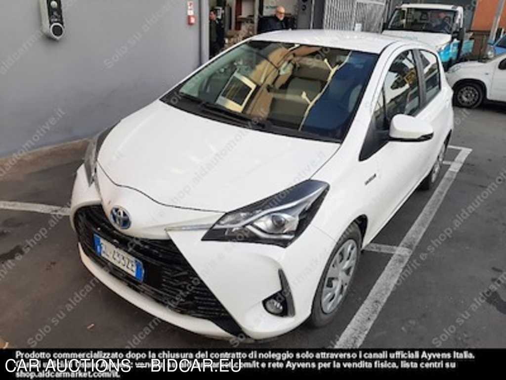 Toyota yaris LP 1.5 hybrid business -