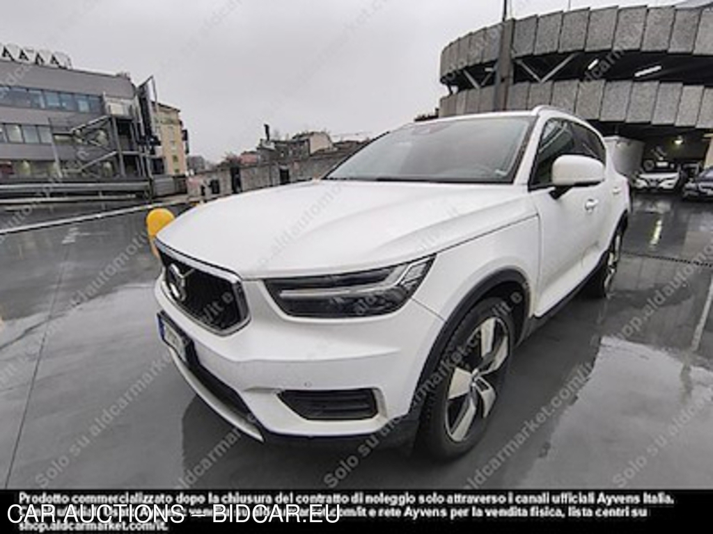 Volvo xc40 D4 awd geartronic momentum -