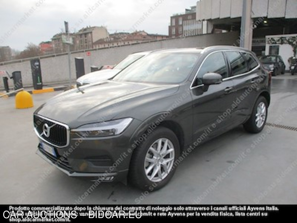 Volvo xc60 B4 D automatico momentum -