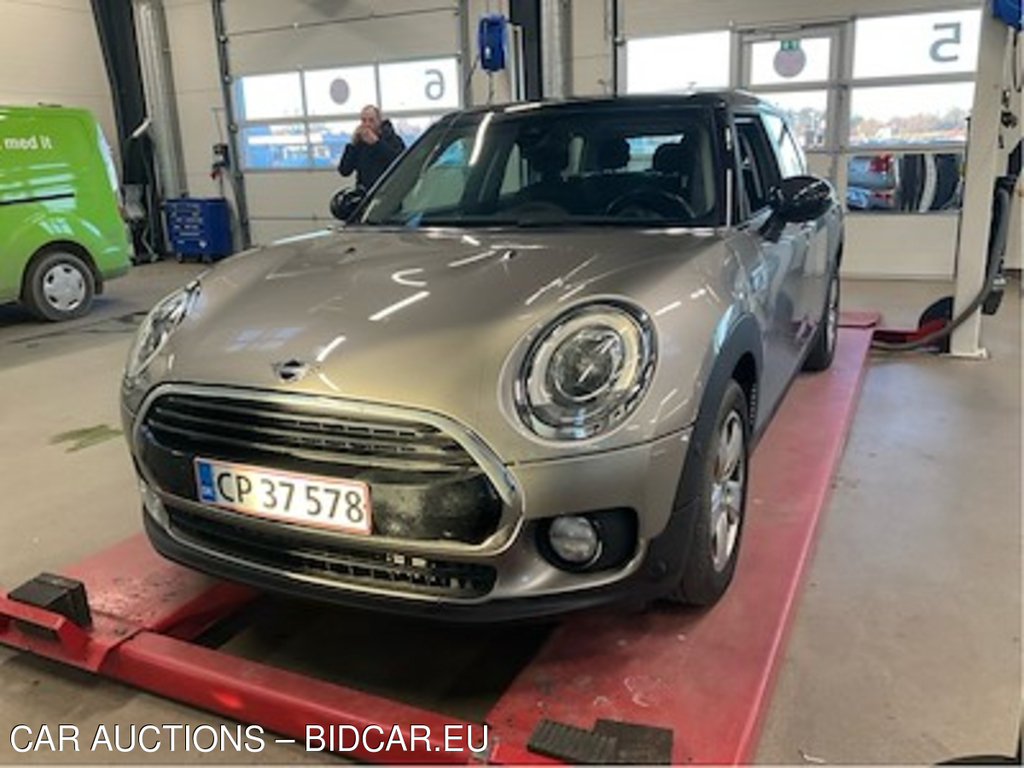 MINI CLUBMAN COOPER ESSENTIAL AUTO UA!,