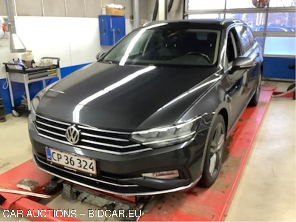 Volkswagen PASSAT 2.0 TDI 150 SCR ELEGANCE PLUS DSG VARIANT UA!,