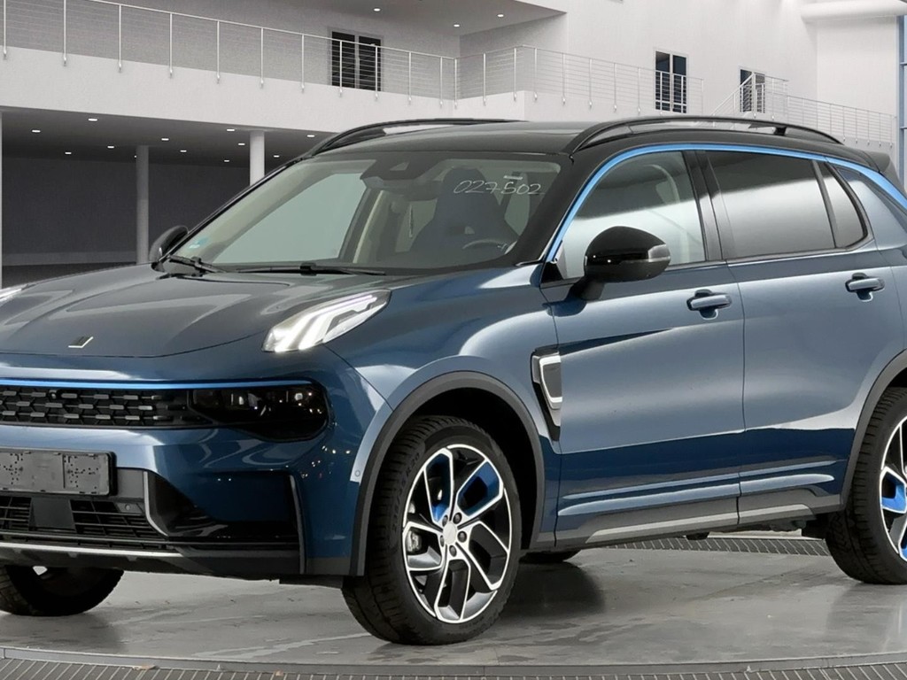 Lynk &amp; Co 01 PHEV, 2023