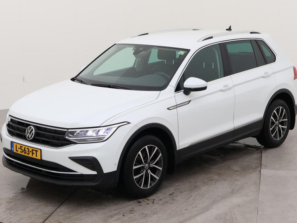 Volkswagen Tiguan 1.5 TSI 130PK LIFE BUSINESS WINTER MULTIMEDIA PARKASSIST, 2021