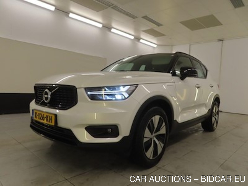 Volvo XC40 Recharge T4 R-Design Expression 5d