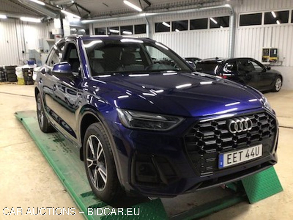 Audi Q5 55 TFSI e Q S-Tronic S-Line Drag Cockpit