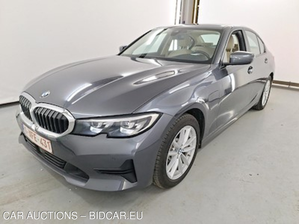 BMW 3 - 2019 330eA PHEV Business