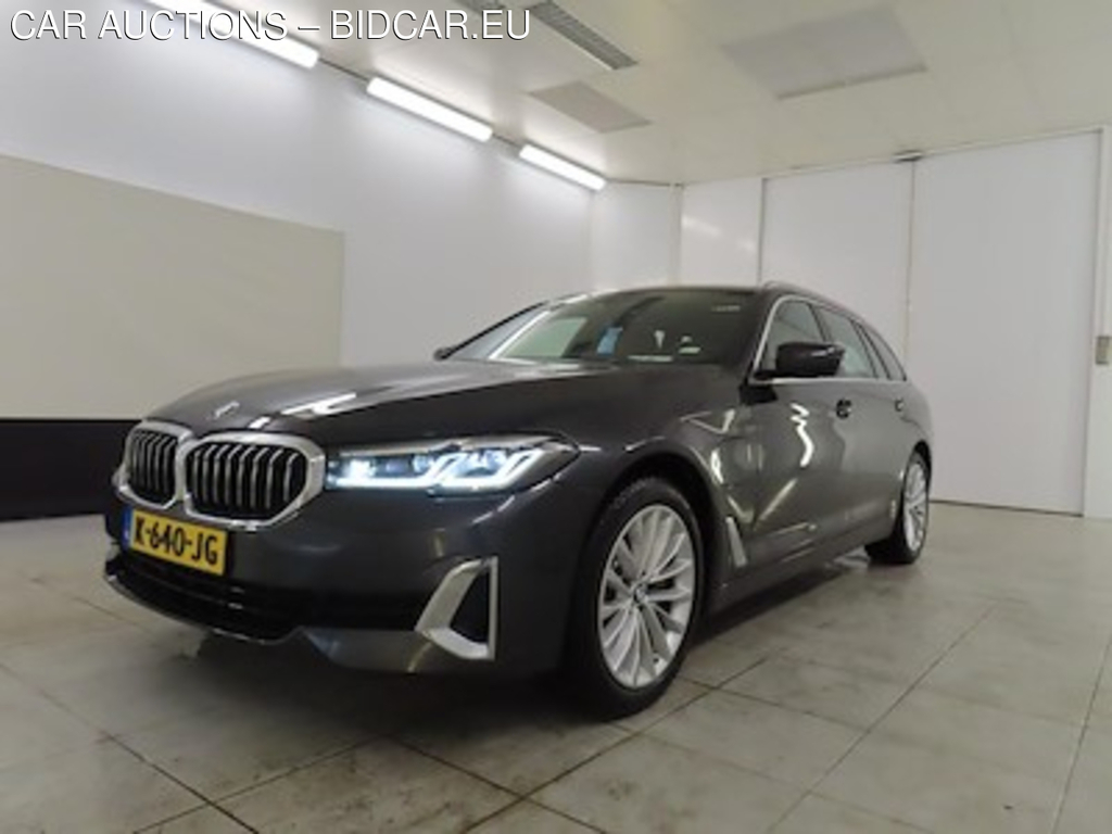 BMW 5 serie touring 530e xDrive High Executive Luxury Line 5d