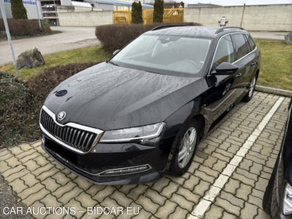 Skoda superb 2.0 TDI 110KW STYLEDSG-7 COMBI