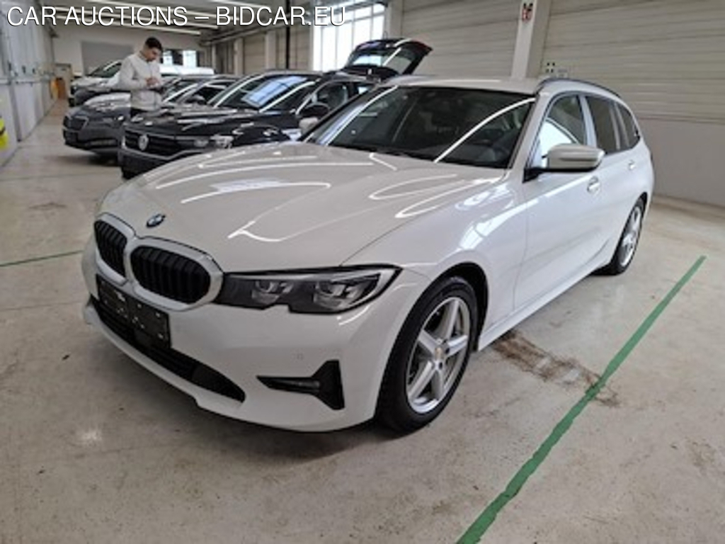 BMW Series 3 318d A Touring 110KW