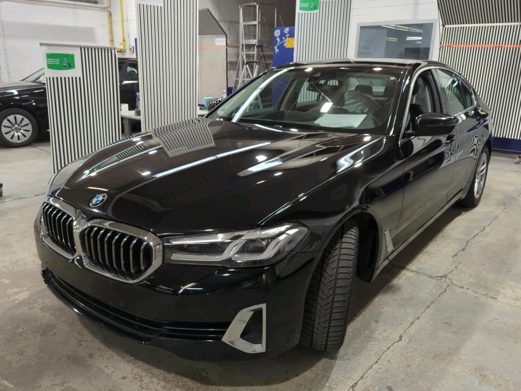 BMW 520D AUT. Luxury Line, 2022