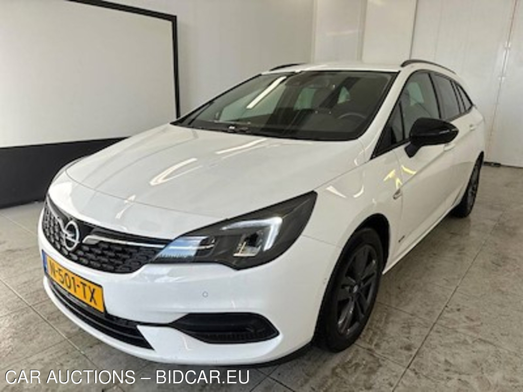 Opel Astra sports tourer 1.2 turbo 81kW Design &amp; Tech