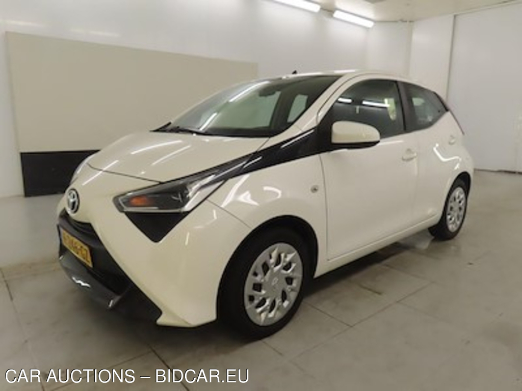 Toyota Aygo 1.0 VVT-i x-play x-shift 5d