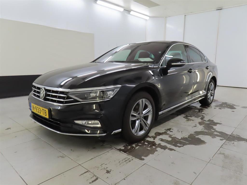 Volkswagen Passat 2.0 TDI R-LINE BNS+, 2022