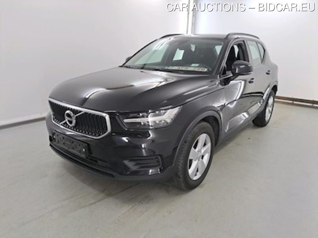 Volvo XC40 1.5 T2 MOMENTUM CORE Winter Park Assist