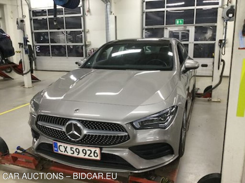 Mercedes-Benz CLA 2.0 CLA 200 DCT BUSINESS SB UA!,