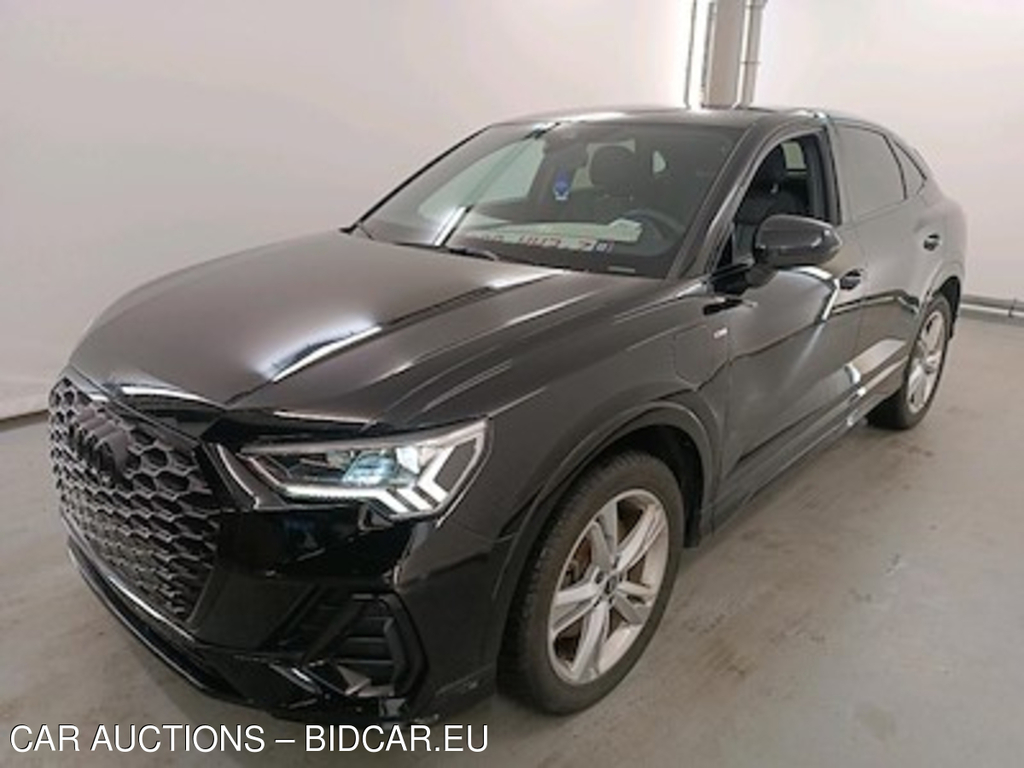 Audi Q3 sportback 1.4 45 TFSI E S TRONIC S LINE Platinum Sport S line interior Shadow look