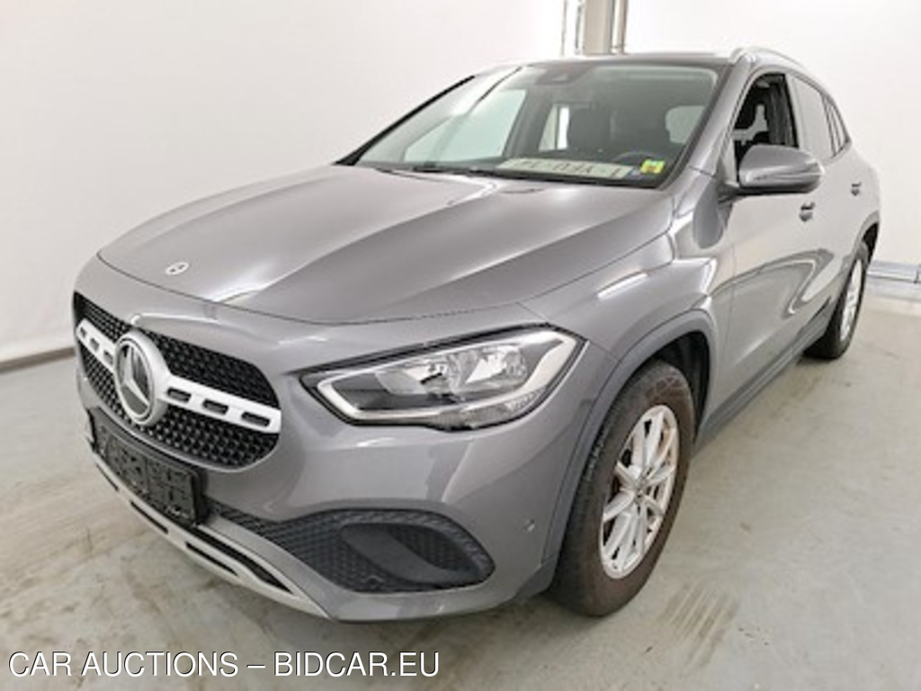 Mercedes-Benz GLA 2.0 GLA 180 D DCT BUSINESS SOLUTION