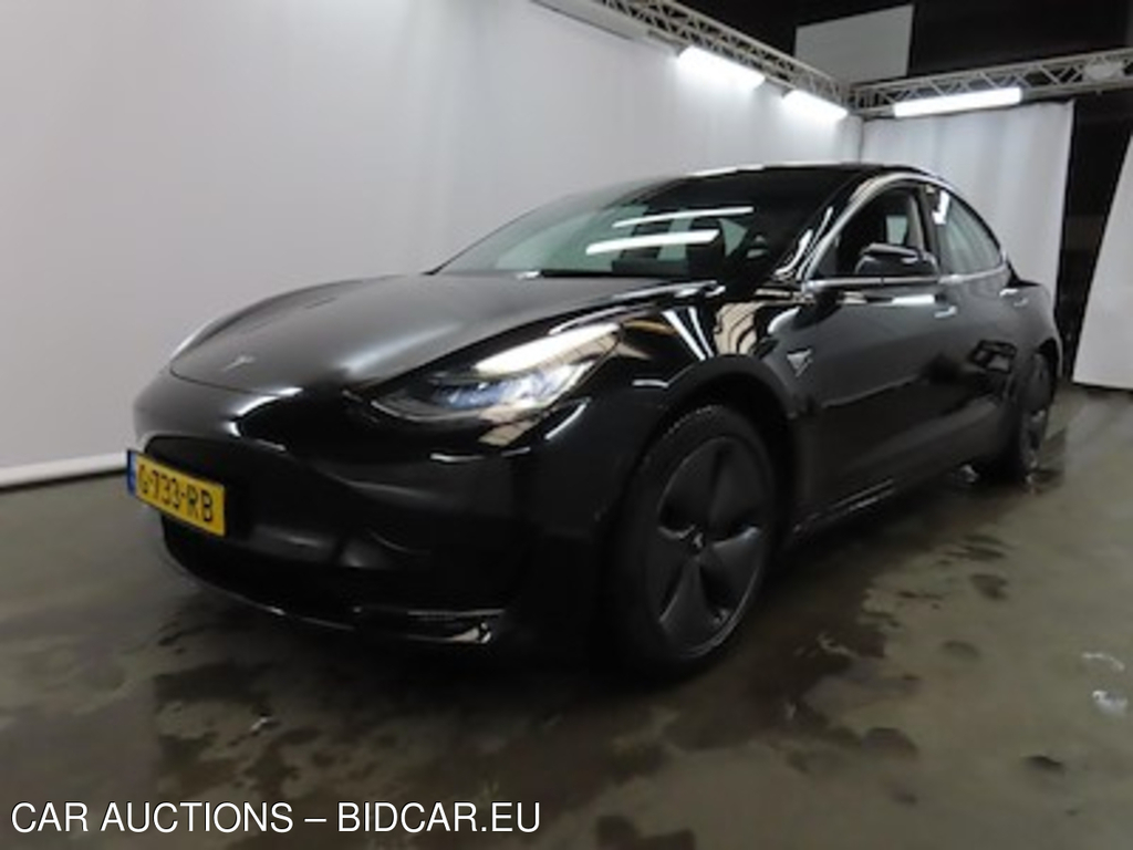 Tesla Model 3 Standard Range Plus RWD 4d