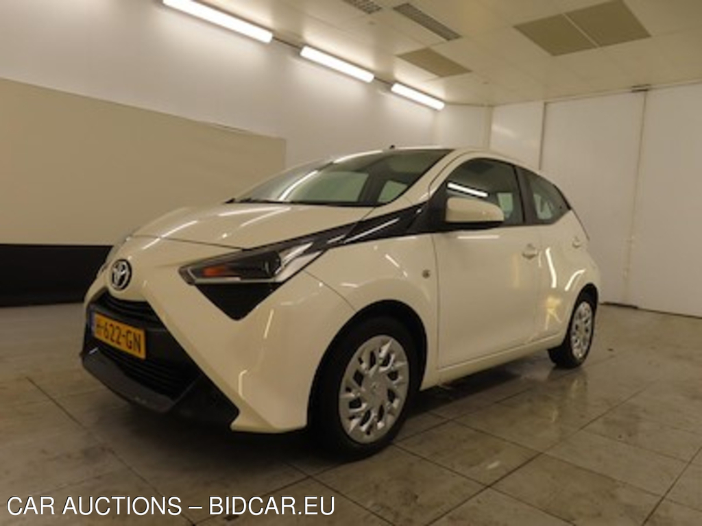 Toyota Aygo 1.0 VVT-i x-play 5d