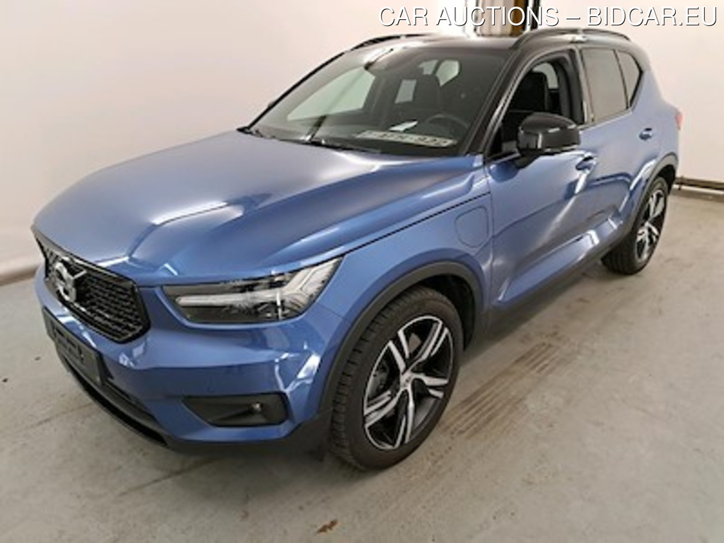 Volvo XC40 1.5 T5 RECHARGE GEARTRONIC R-DESIGN Winter Pro Driver Assist Lounge